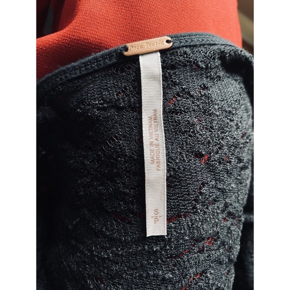 Free People Black Lacey Peplum Short Sleeve Top XS - Picture 3 of 4